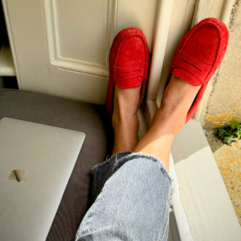 Red loafers Hugs & Co.