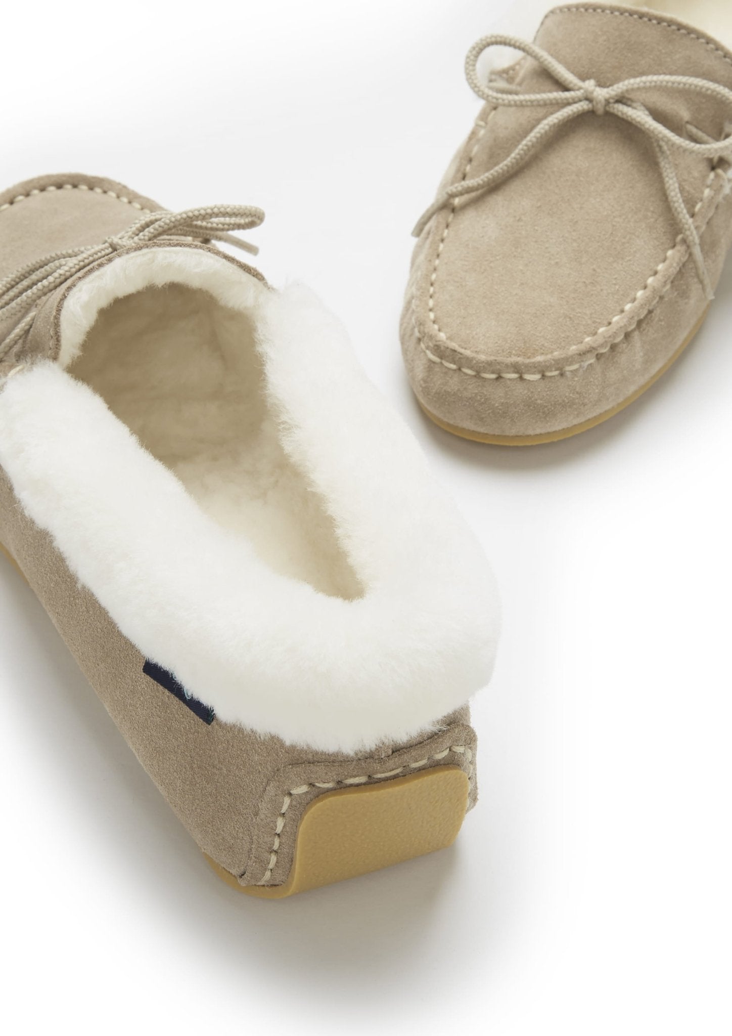 Women's slippers, sheepskin, taupe suede - Hugs & Co.