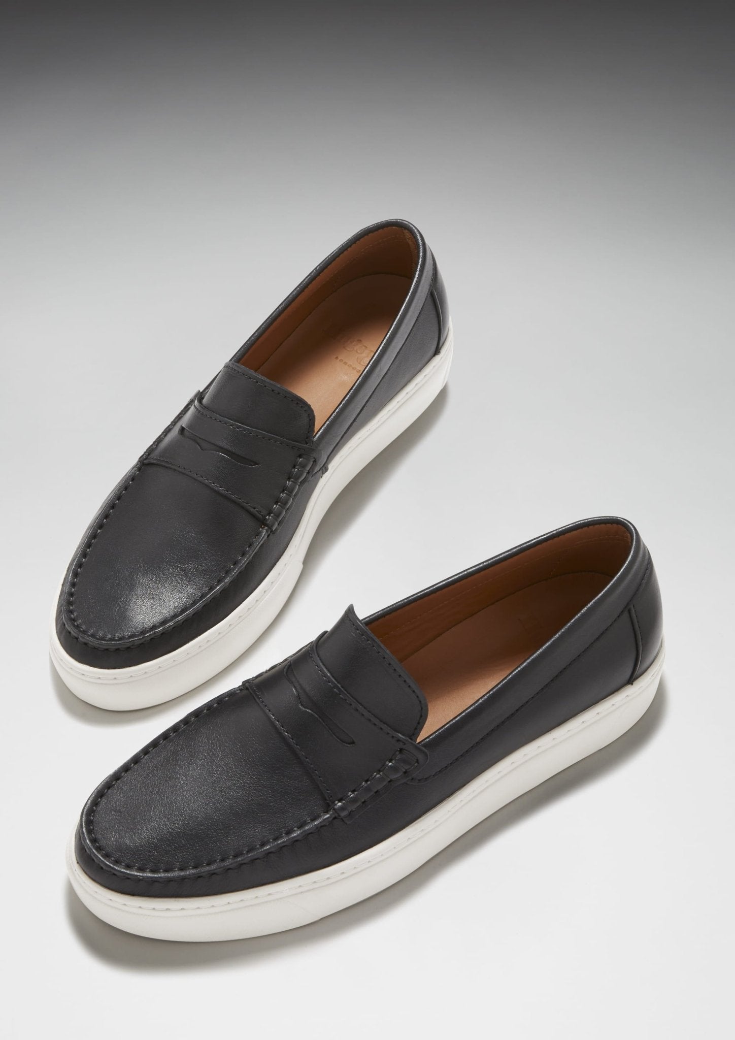 Slip-on Sneaker Loafers, black leather - Hugs & Co.