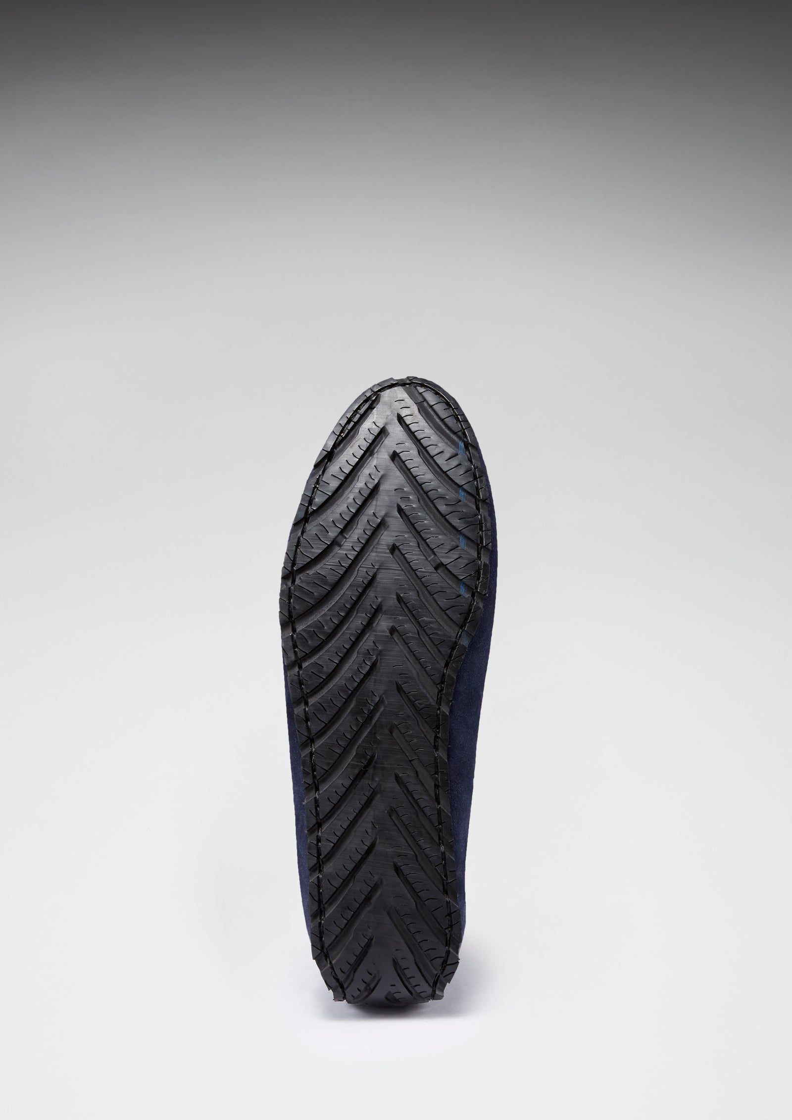 Tire Sole Penny Driving Loafer, marineblaues Wildleder