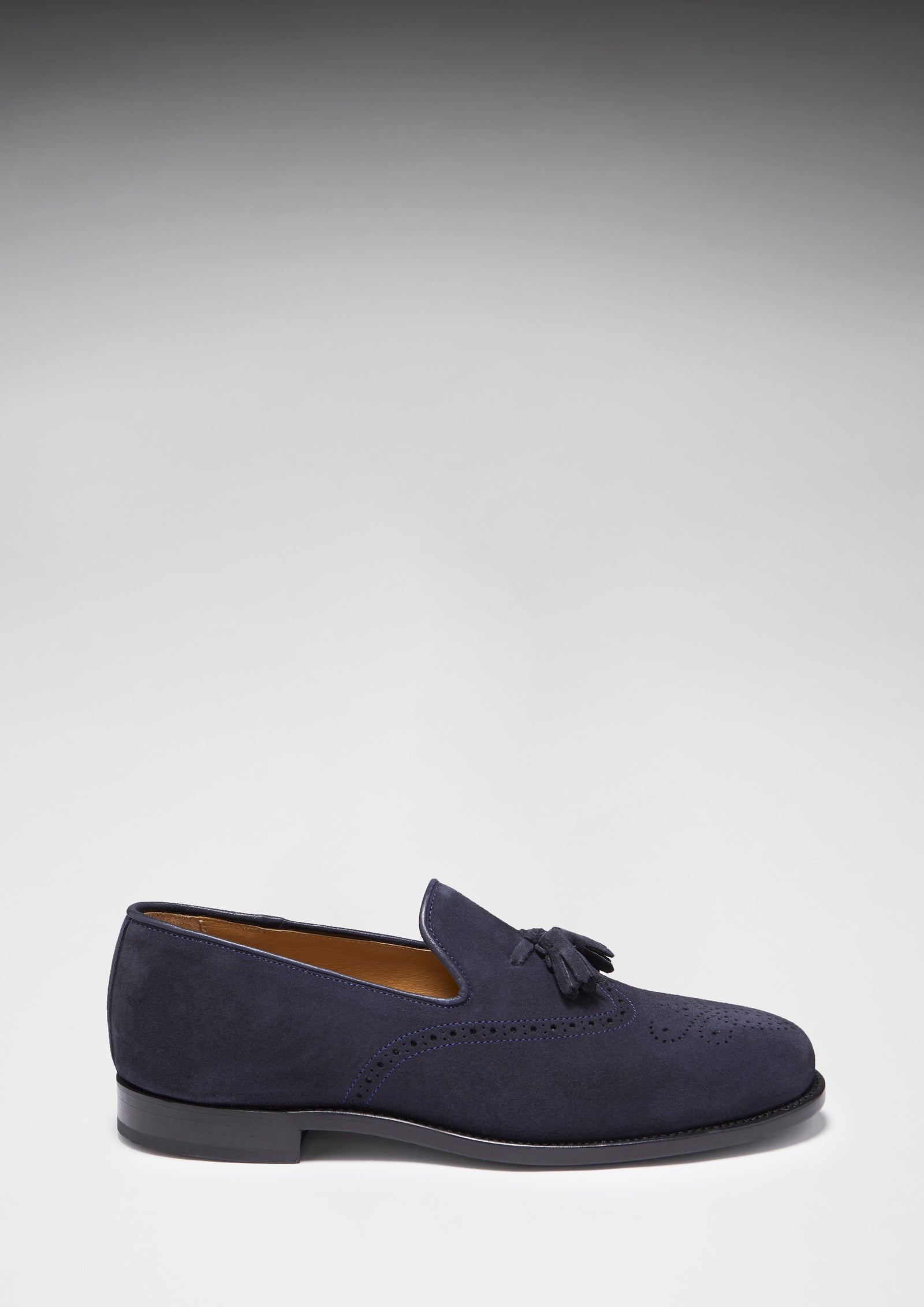 Marineblaue Brogues aus Wildleder mit Troddeln, rahmengenähte Ledersohle