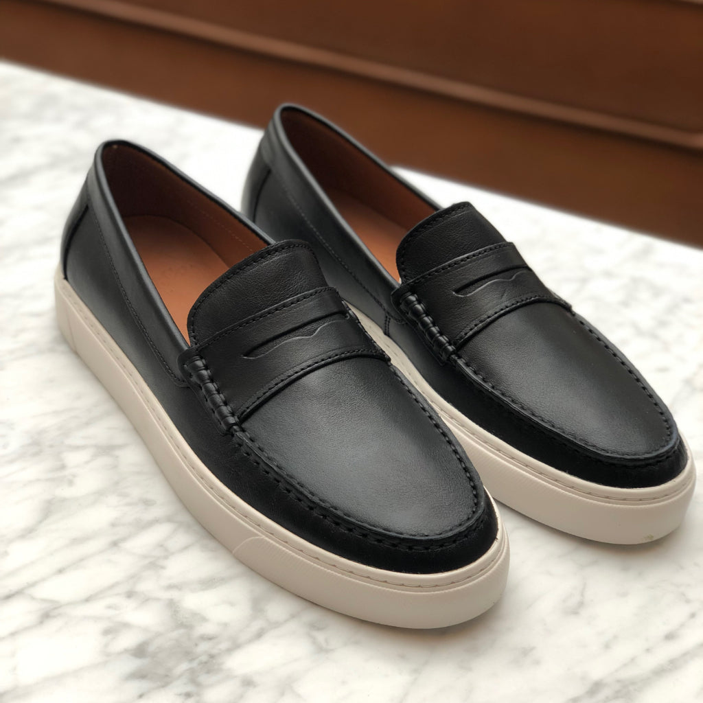 Hugs & Co. slip on sneakers