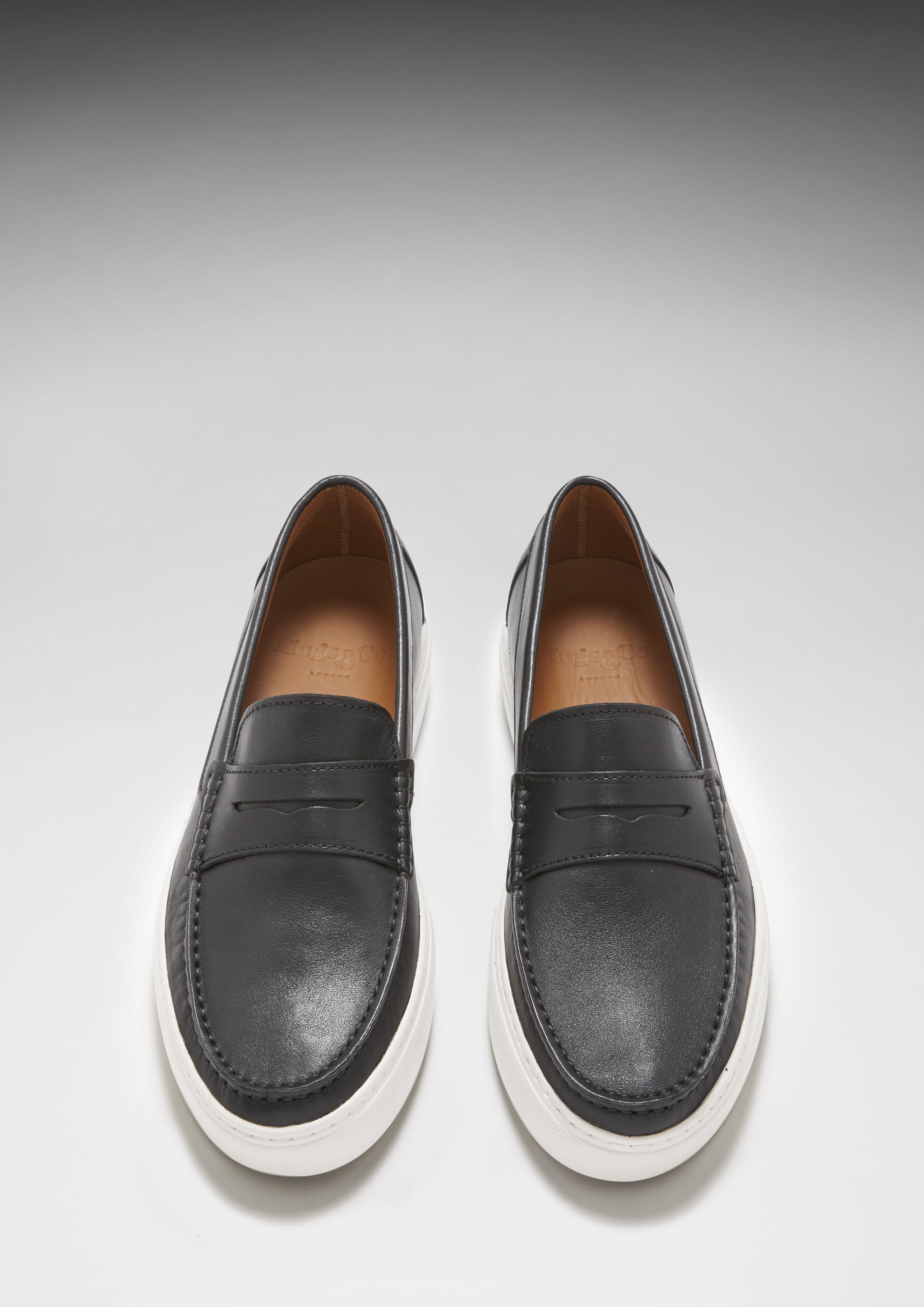 Slip on Sneaker Loafers black leather Hugs Co