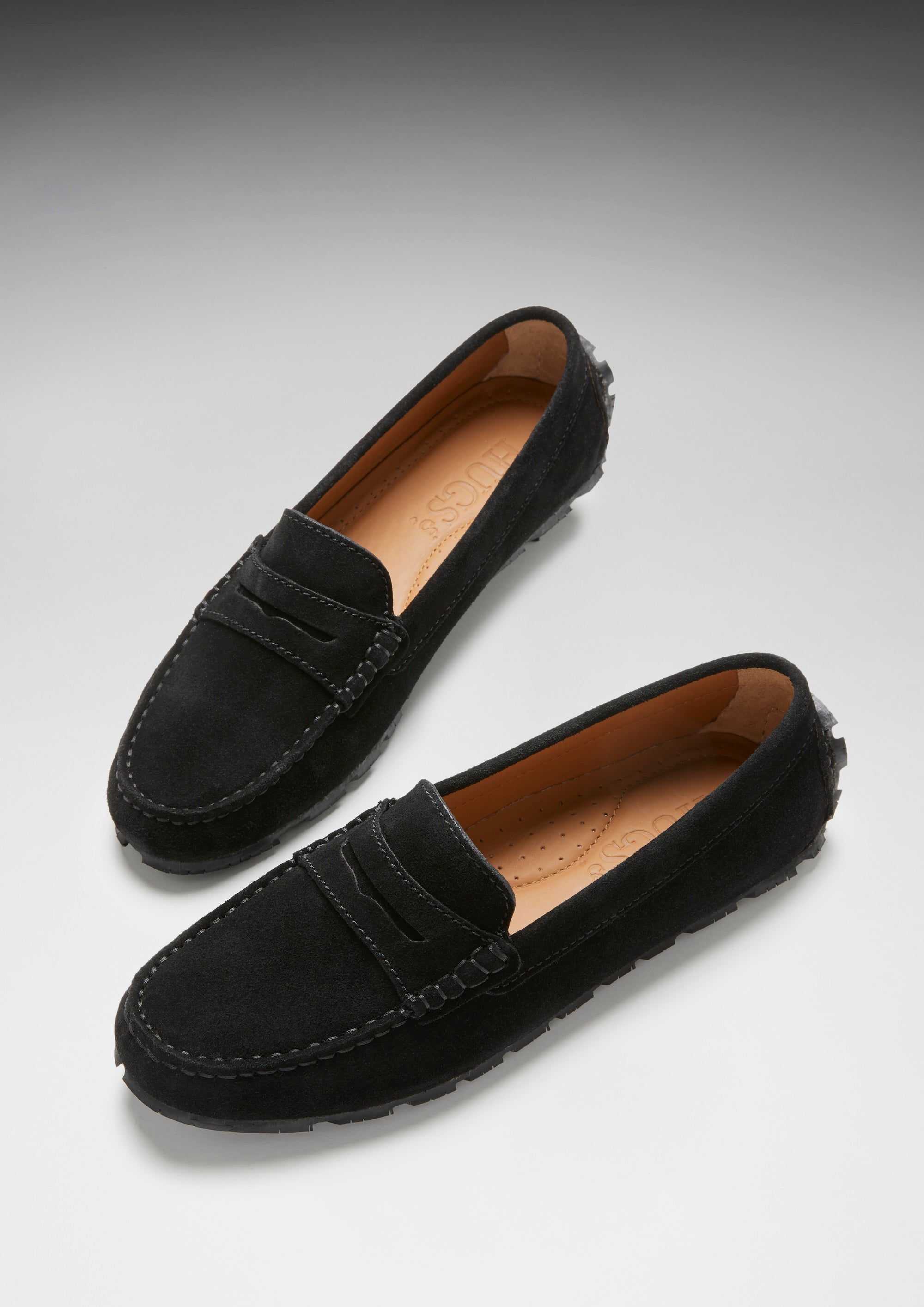 Damen Penny Loafer mit Reifensohle schwarzes Wildleder Hugs Co