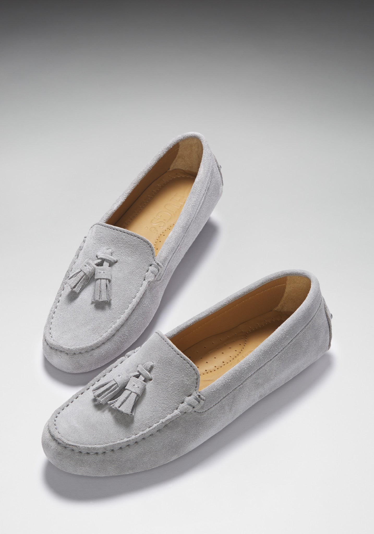 Mocassins femme pompons daim gris tourterelle Hugs Co